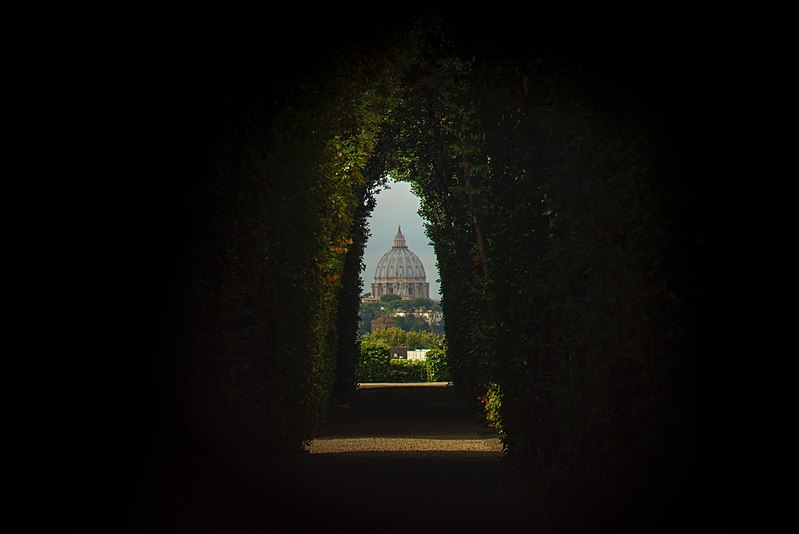 Aventine Keyhole